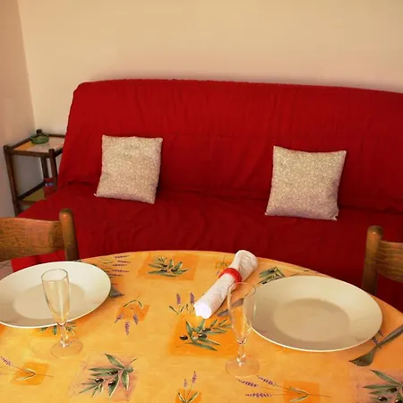 Cam Sea View Apartment *